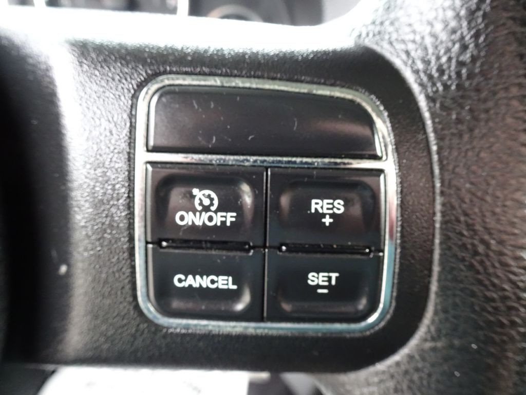 2013 Jeep Wrangler Image 16