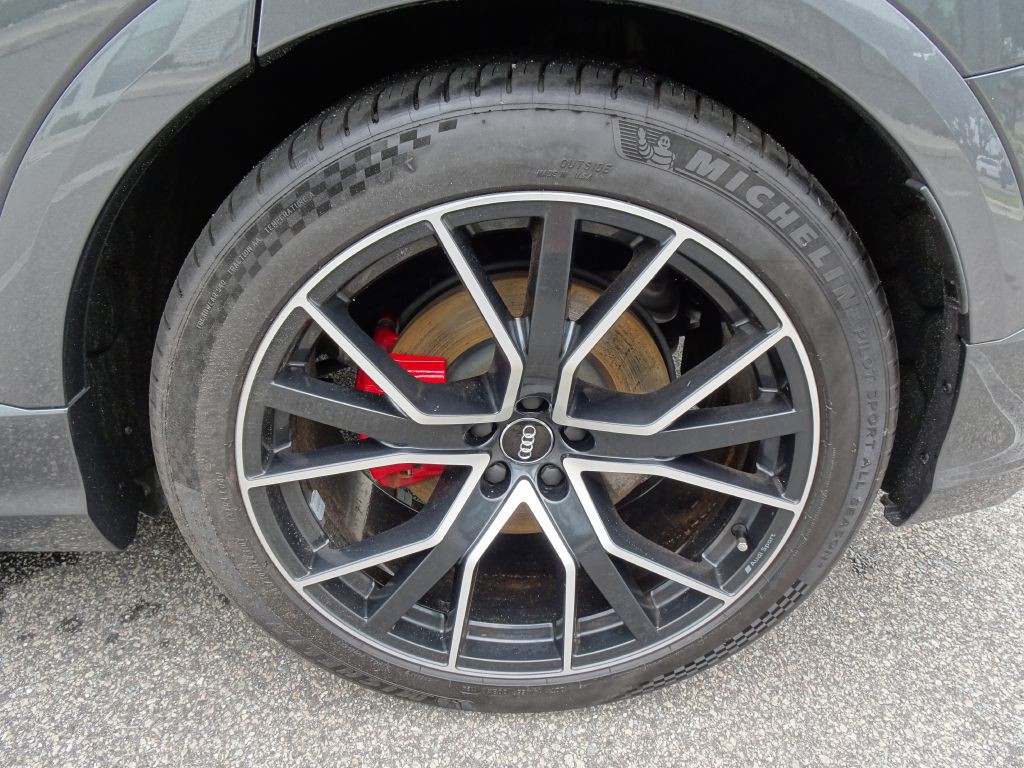 2019 Audi Q8 Image 37