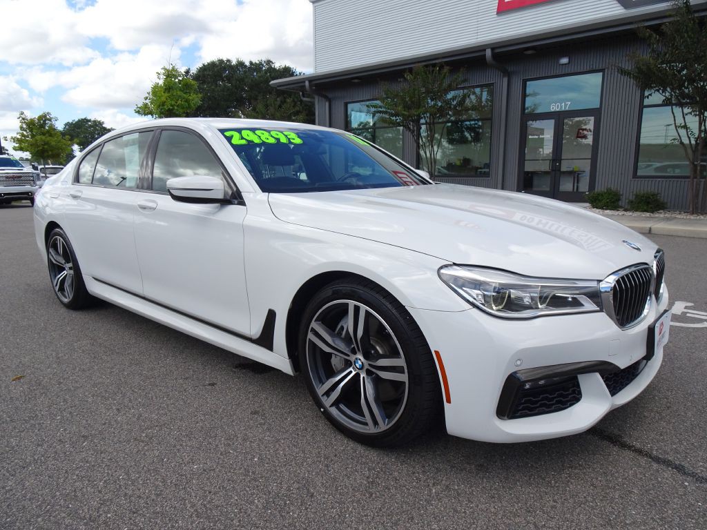 2018 BMW 7 Series Image 2