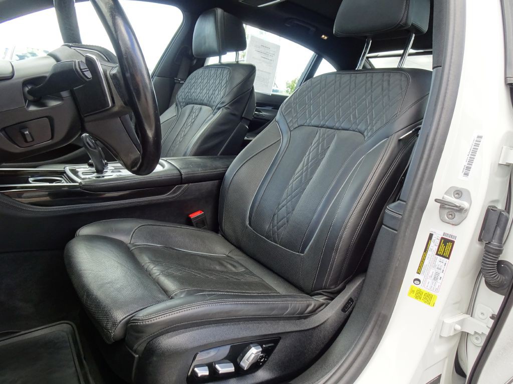 2018 BMW 7 Series Image 10