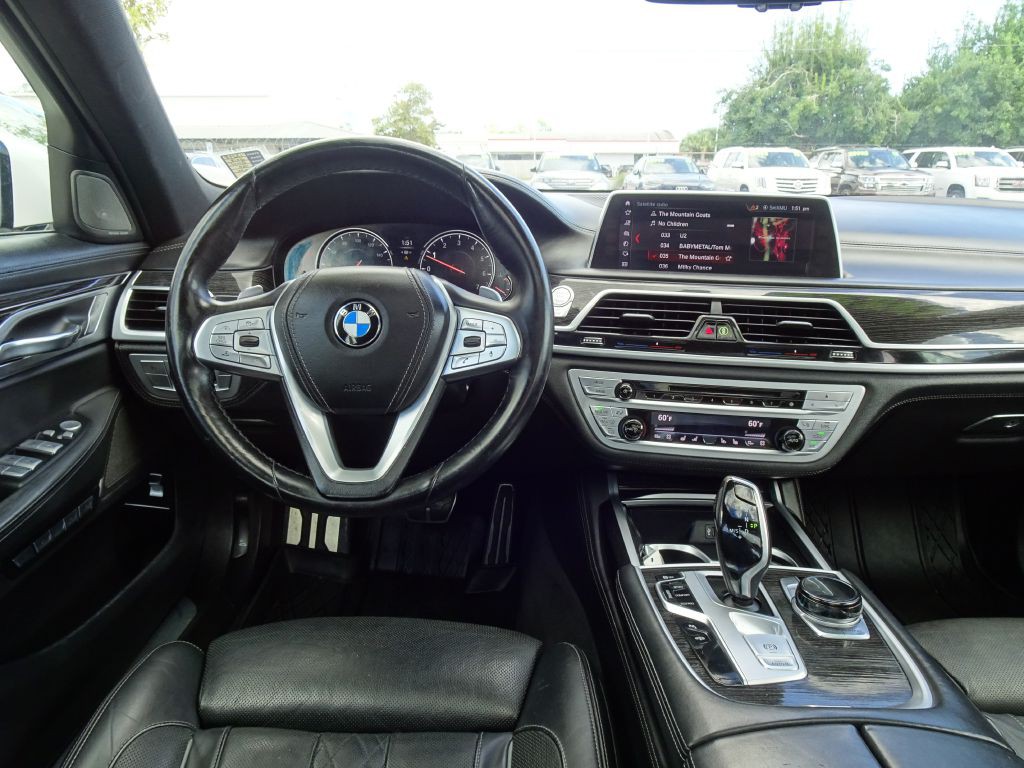 2018 BMW 7 Series Image 20