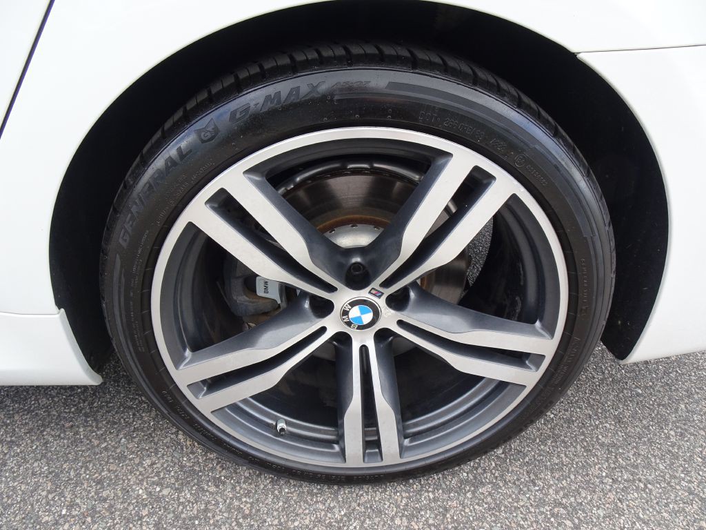 2018 BMW 7 Series Image 38
