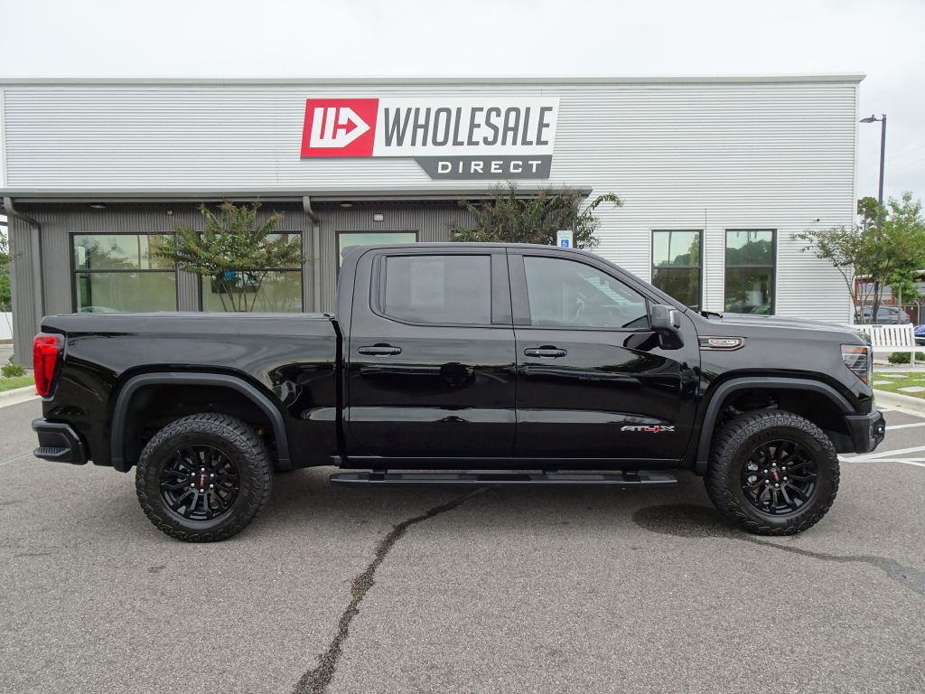 2023 GMC Sierra Image 1