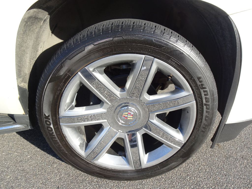 2015 Cadillac Escalade Image 39