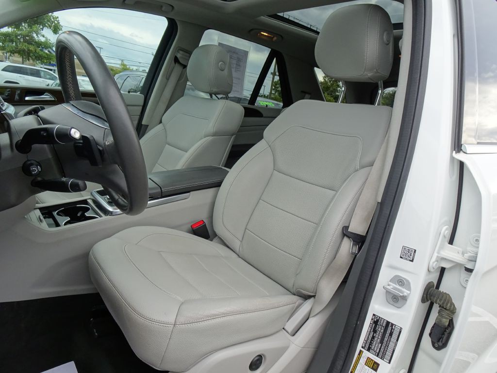 2015 Mercedes-Benz M-Class Image 10