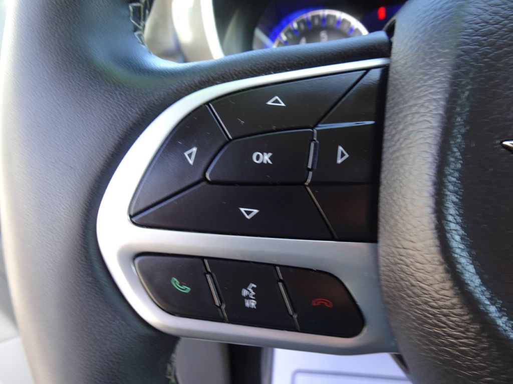 2024 Chrysler Pacifica Image 25