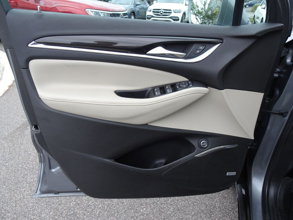 2020 Buick Enclave Image 11