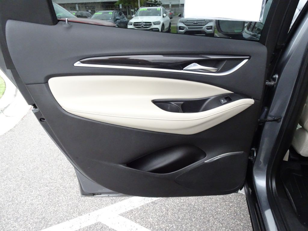 2020 Buick Enclave Image 15