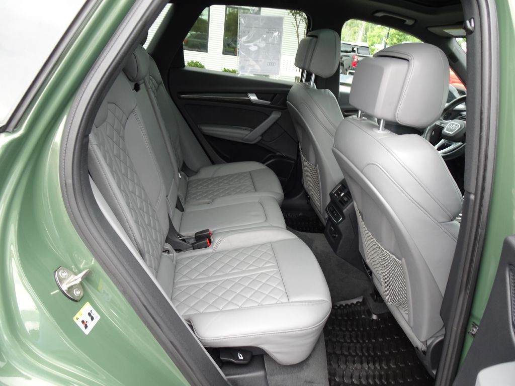 2021 Audi Q5 Image 18