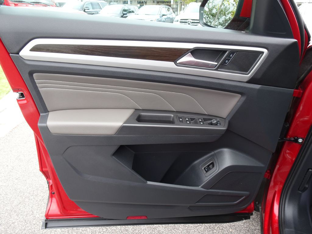 2022 Volkswagen Atlas Image 11