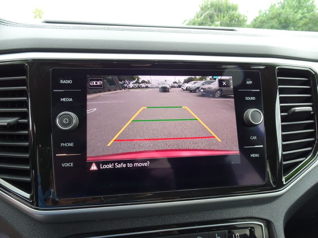 2022 Volkswagen Atlas Image 22