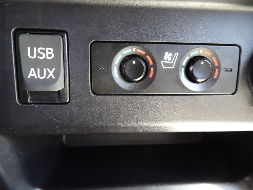 2016 Toyota 4Runner Image 26