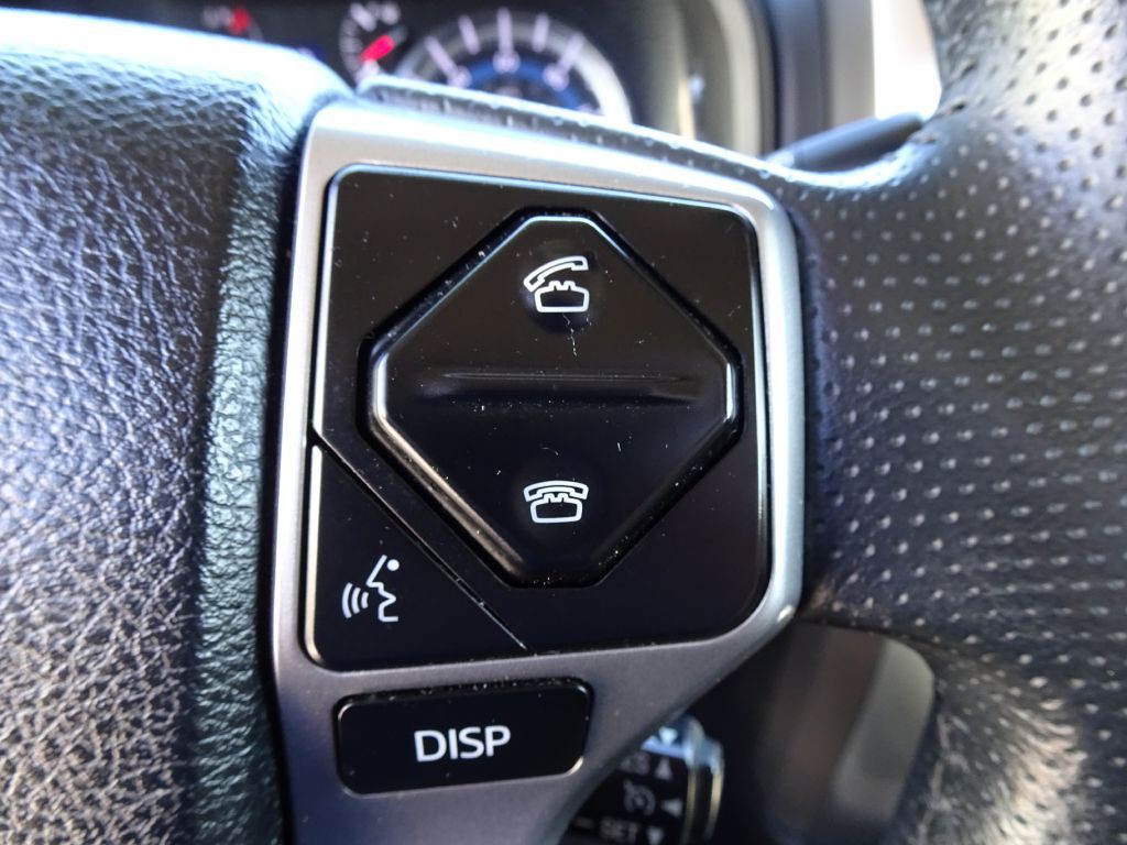 2016 Toyota 4Runner Image 27