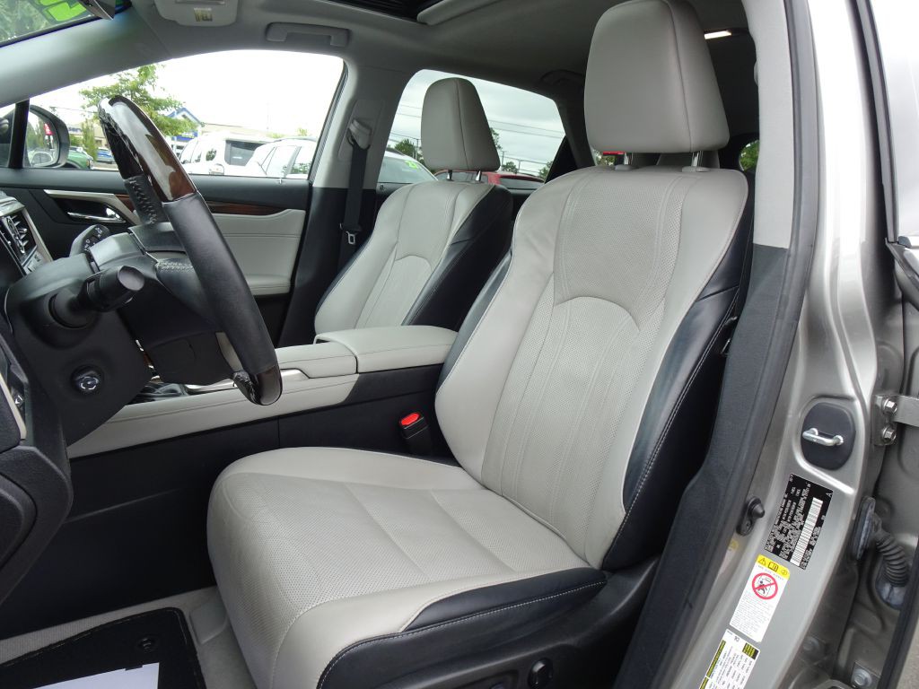 2017 Lexus RX Image 10