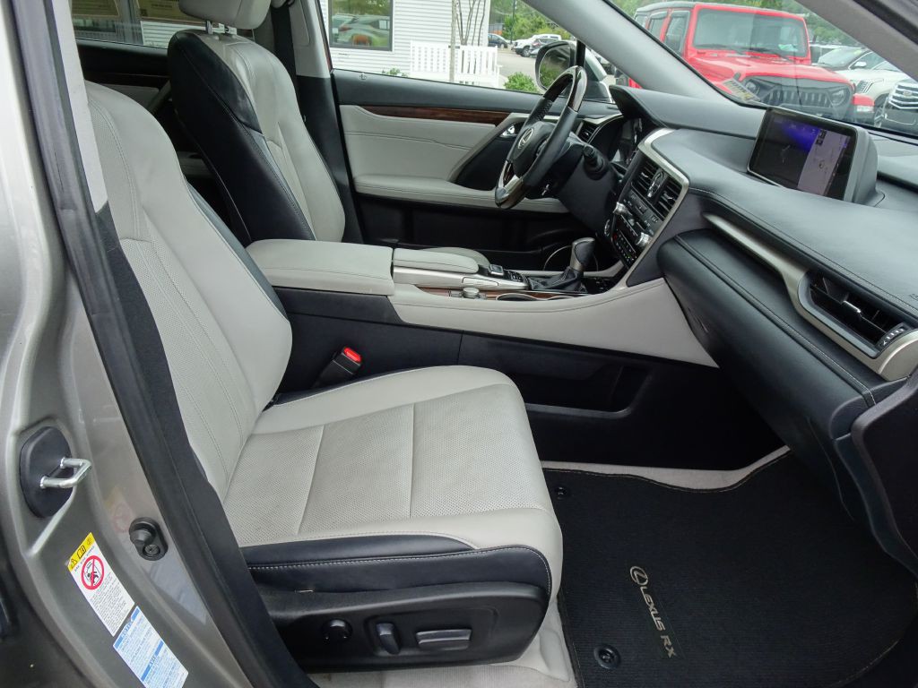 2017 Lexus RX Image 15
