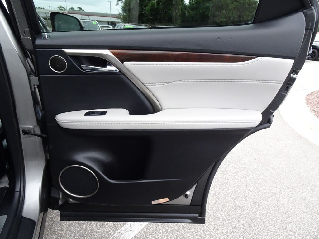 2017 Lexus RX Image 18