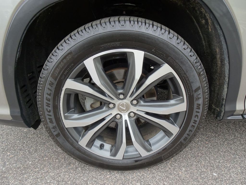 2017 Lexus RX Image 36