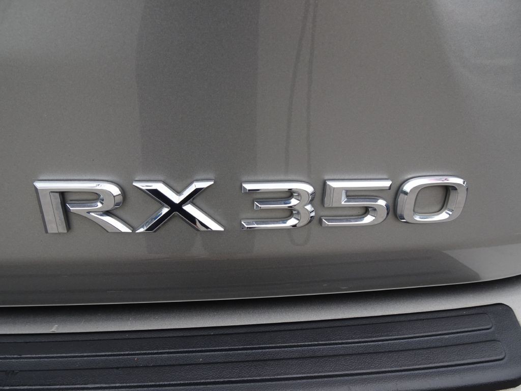2017 Lexus RX Image 38
