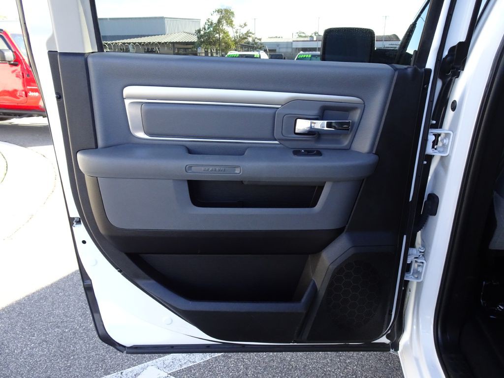 2019 RAM 1500 Image 14