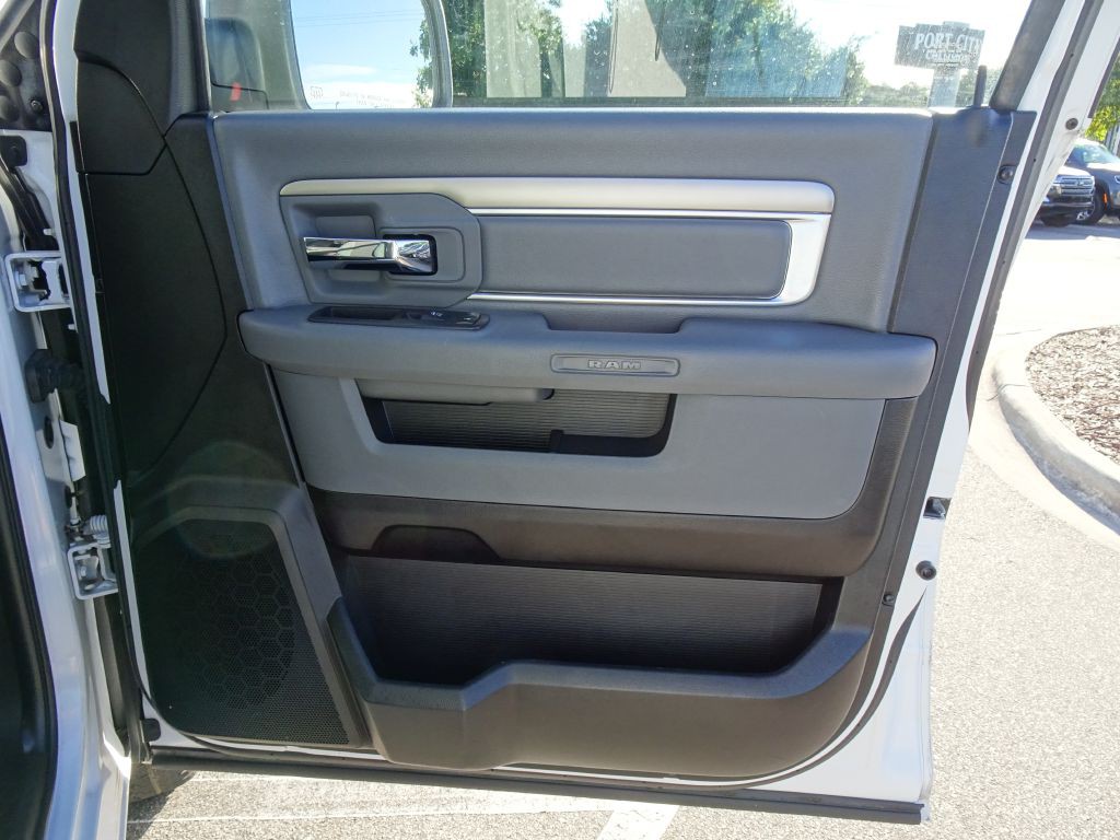 2019 RAM 1500 Image 16