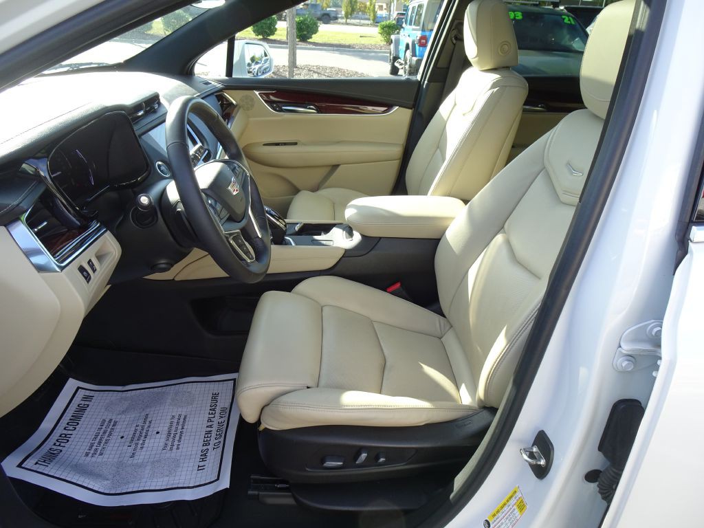 2017 Cadillac XT5 Image 9