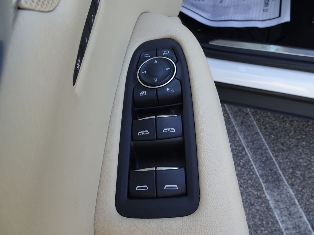 2017 Cadillac XT5 Image 12