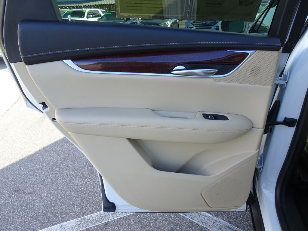 2017 Cadillac XT5 Image 15