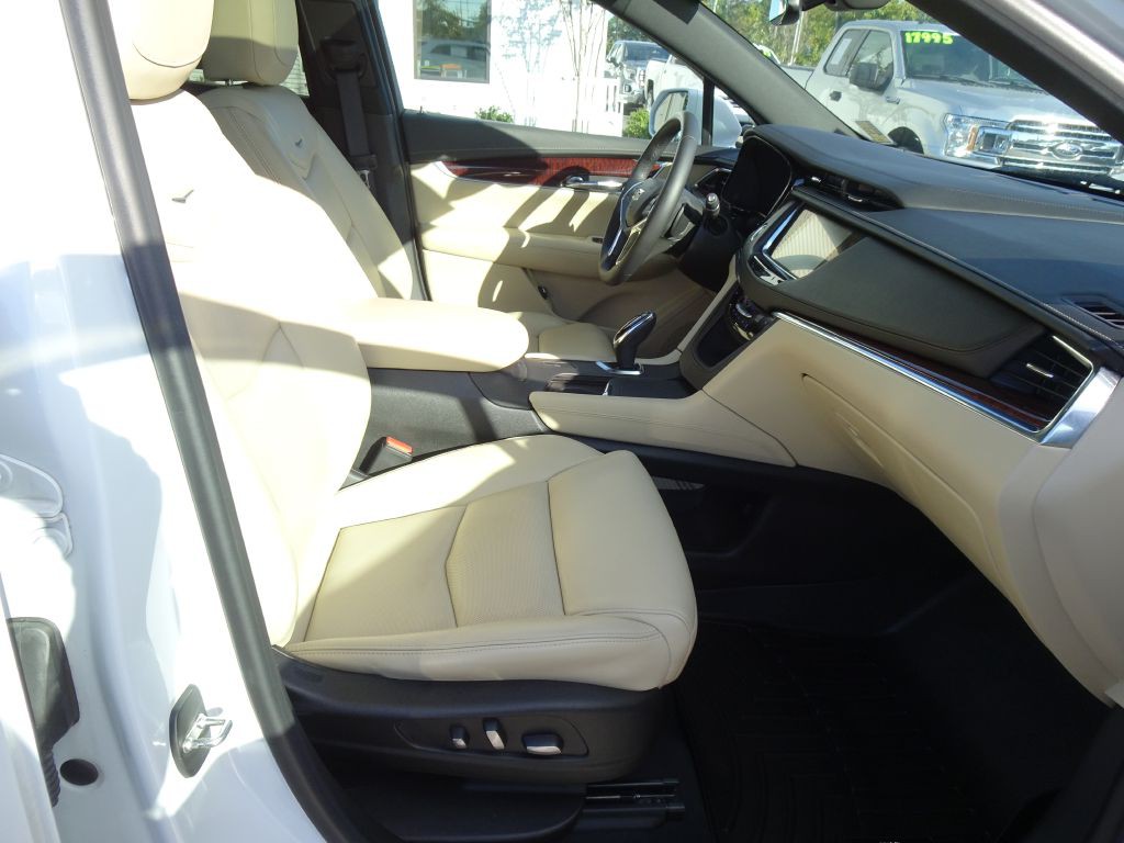 2017 Cadillac XT5 Image 16