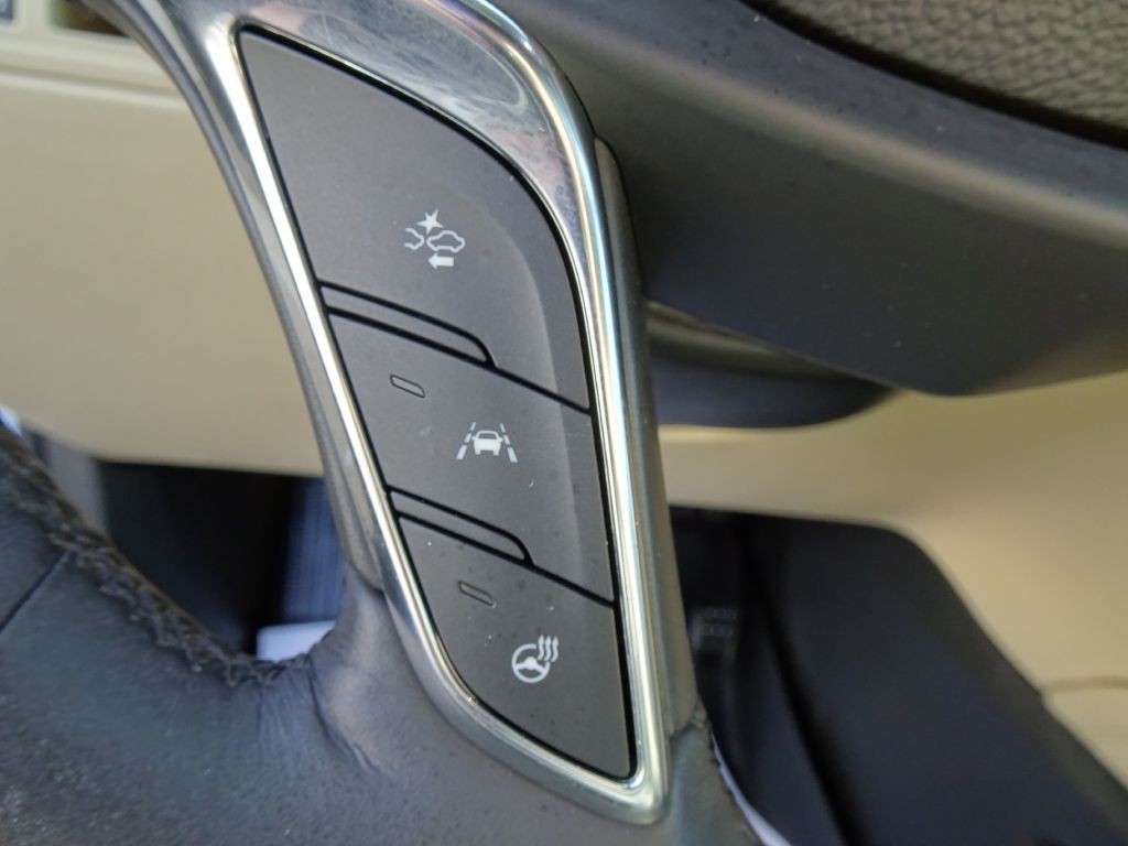 2017 Cadillac XT5 Image 28