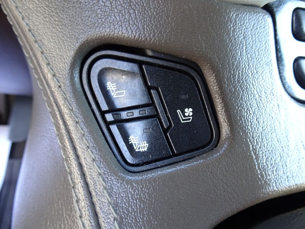 2018 GMC Yukon Image 28