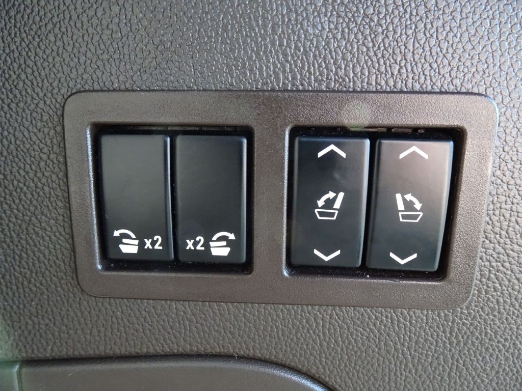 2018 GMC Yukon Image 36