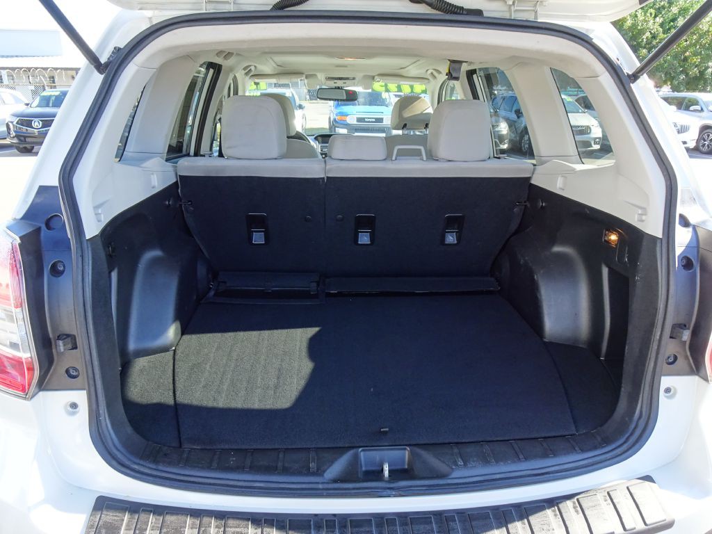 2016 Subaru Forester Image 27