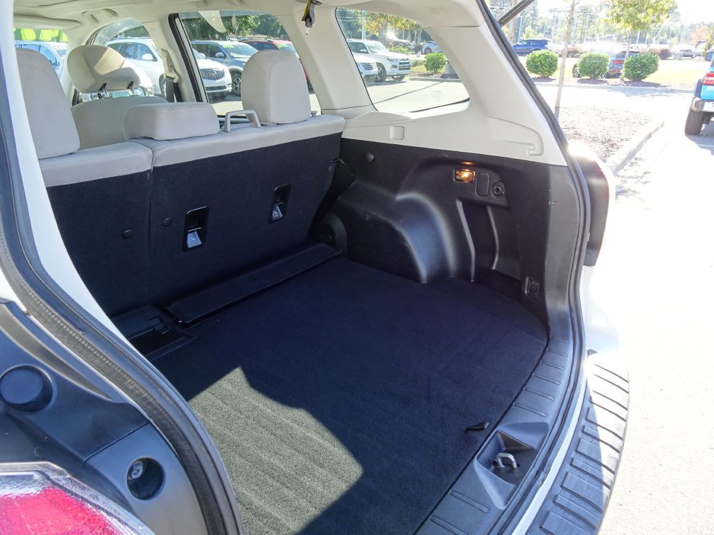 2016 Subaru Forester Image 28
