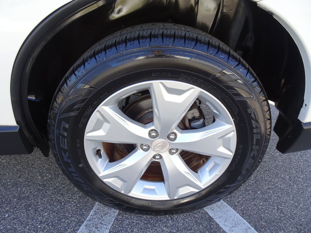 2016 Subaru Forester Image 34