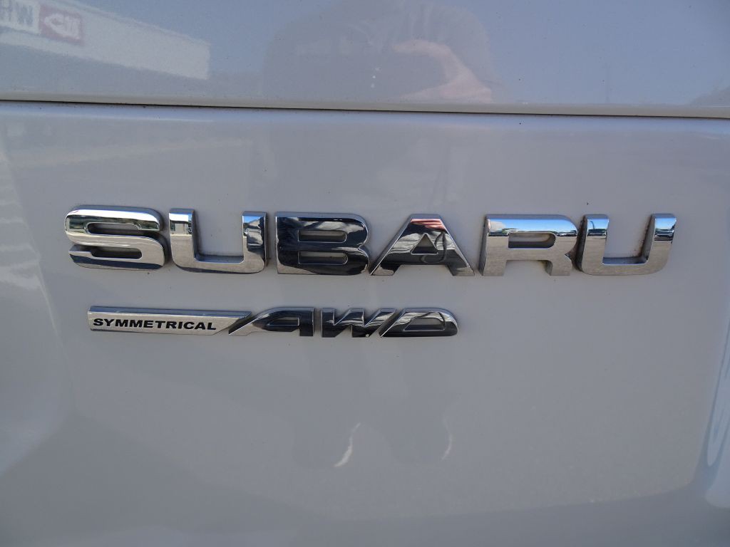 2016 Subaru Forester Image 38