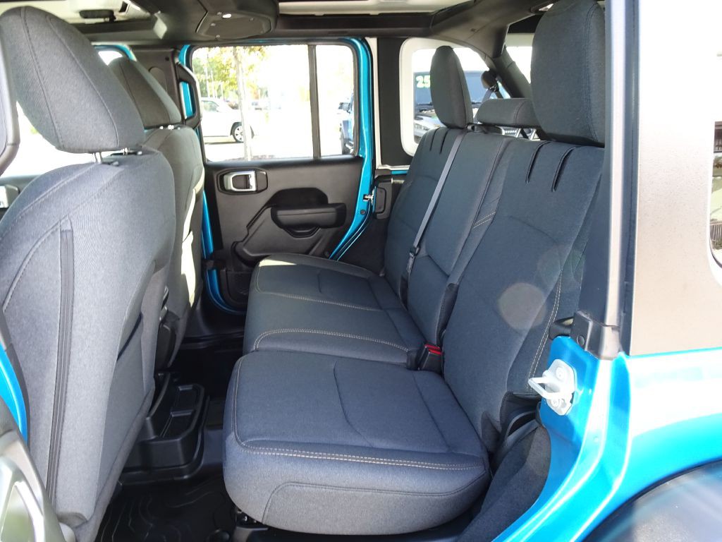 2024 Jeep Wrangler Image 12