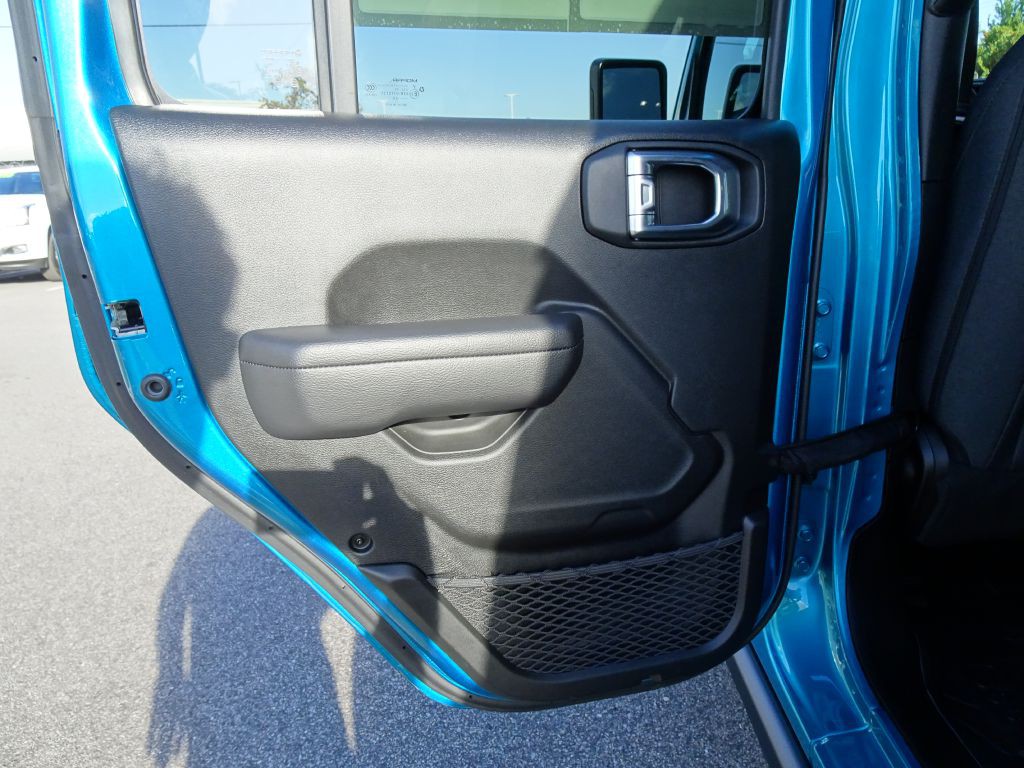 2024 Jeep Wrangler Image 13