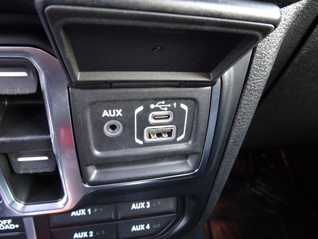 2024 Jeep Wrangler Image 23