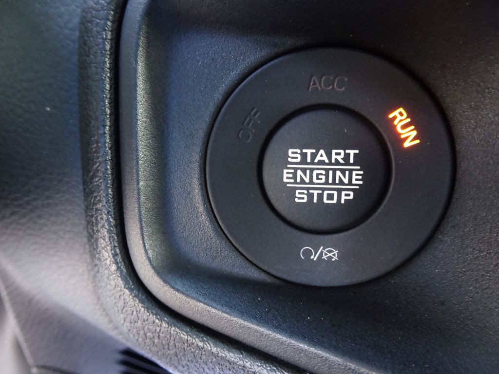 2024 Jeep Wrangler Image 24