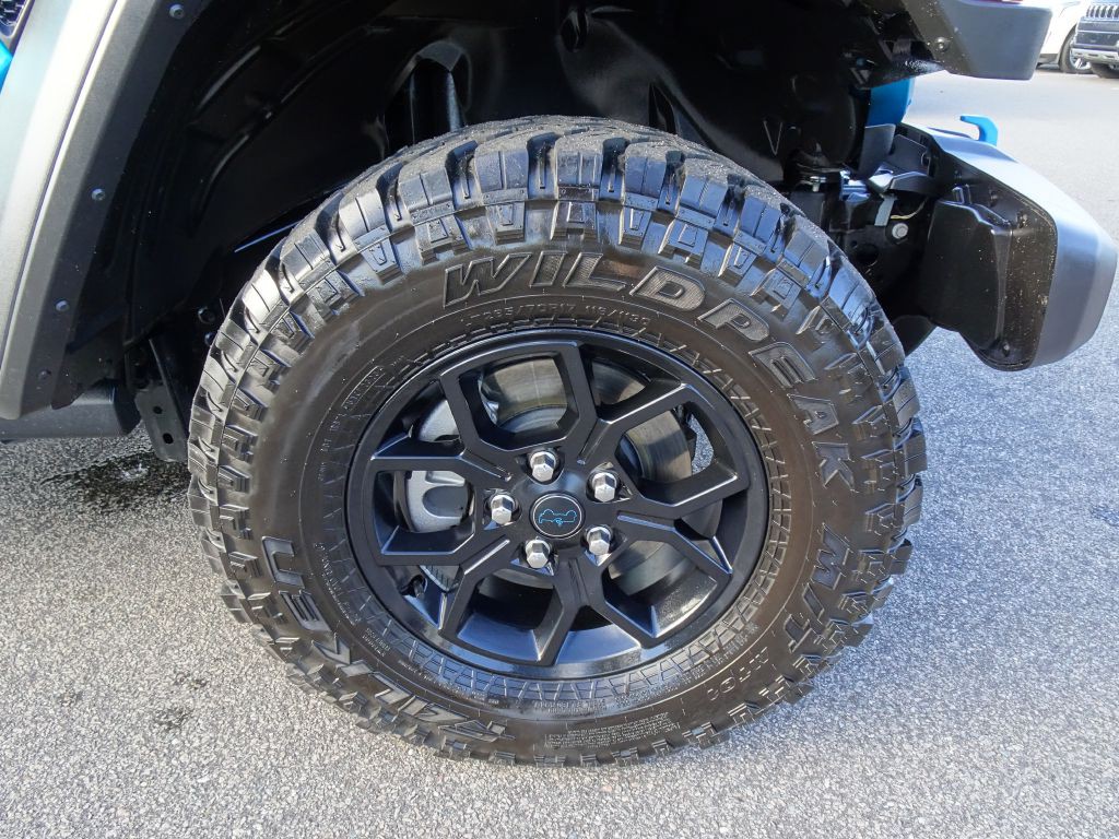 2024 Jeep Wrangler Image 32