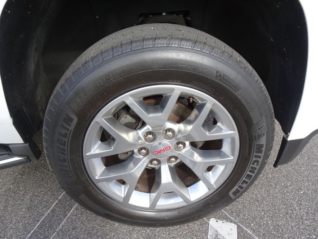 2016 GMC Yukon Image 40