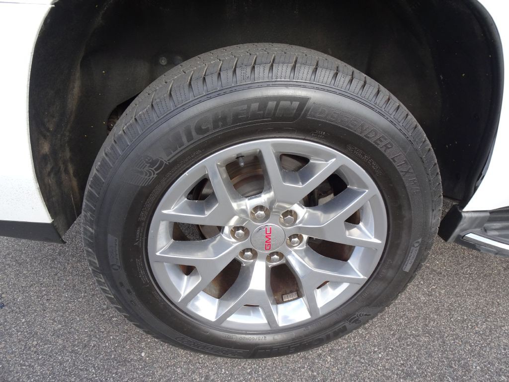 2016 GMC Yukon Image 42