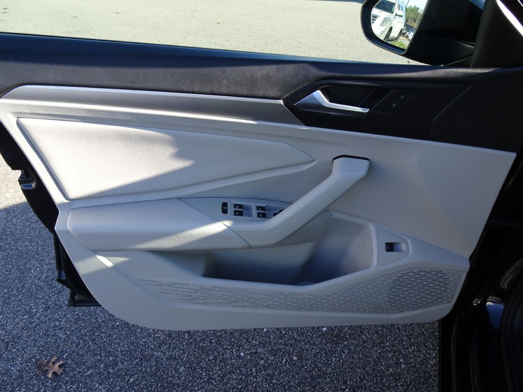 2019 Volkswagen Jetta Image 11