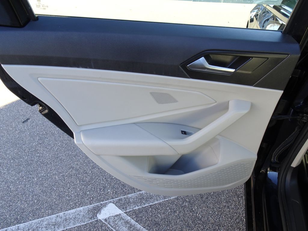 2019 Volkswagen Jetta Image 14