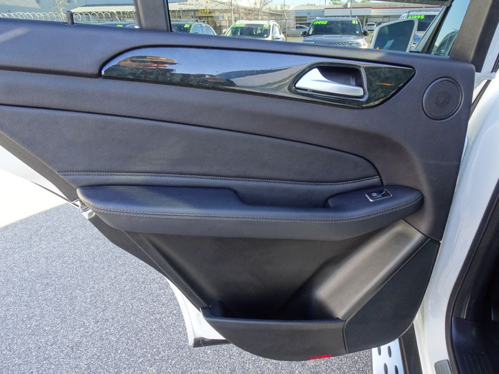 2016 Mercedes-Benz GLE-Class Image 14