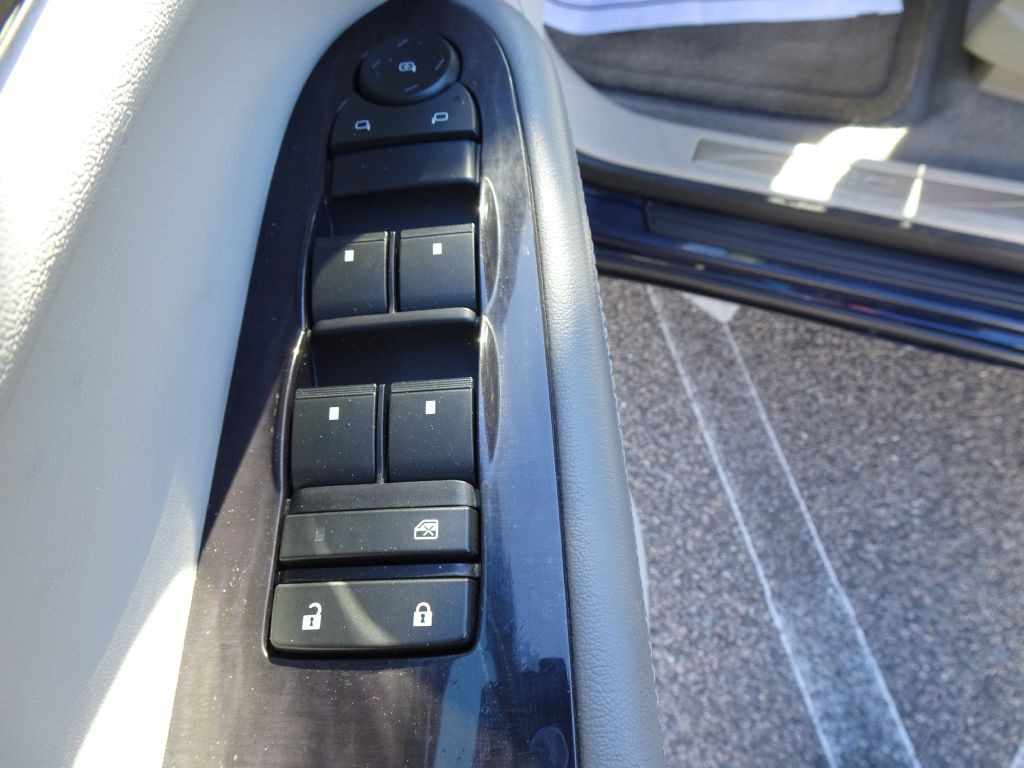 2017 Buick Enclave Image 12