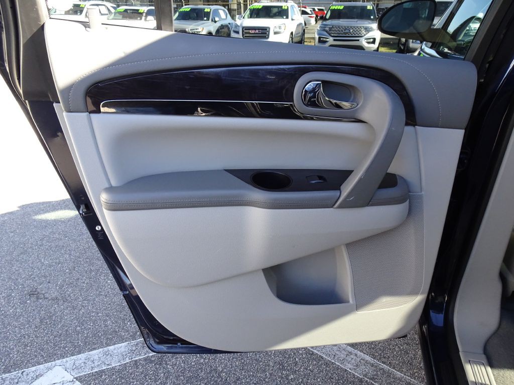 2017 Buick Enclave Image 15