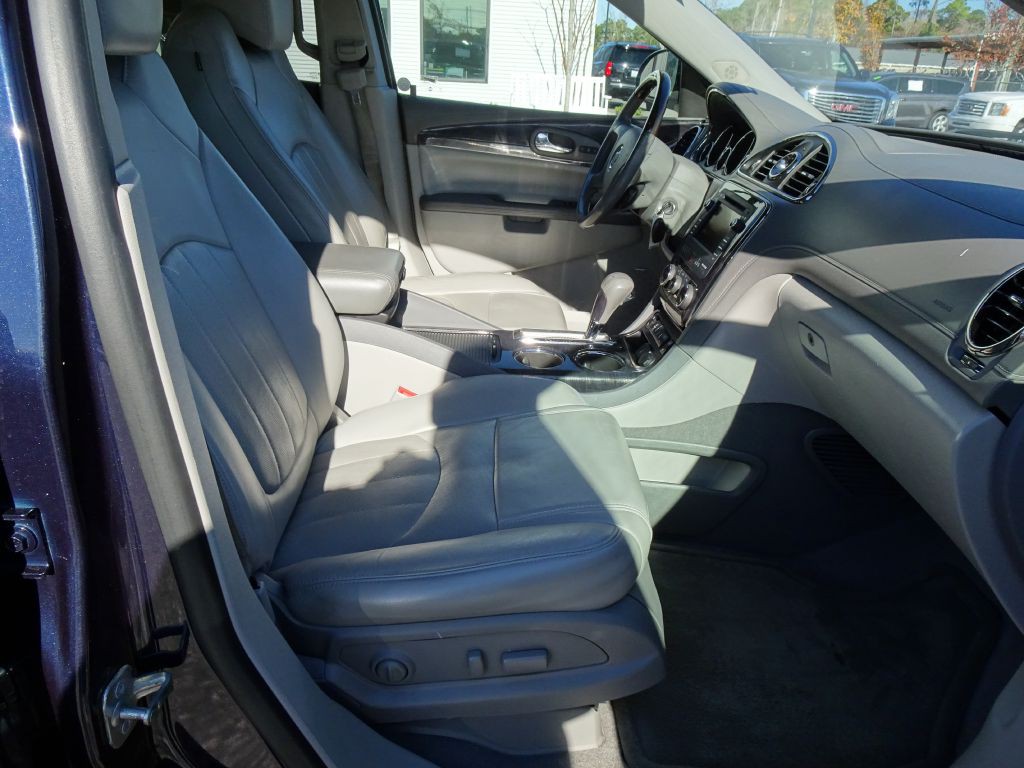 2017 Buick Enclave Image 17