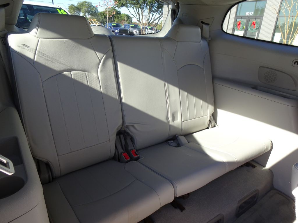 2017 Buick Enclave Image 21