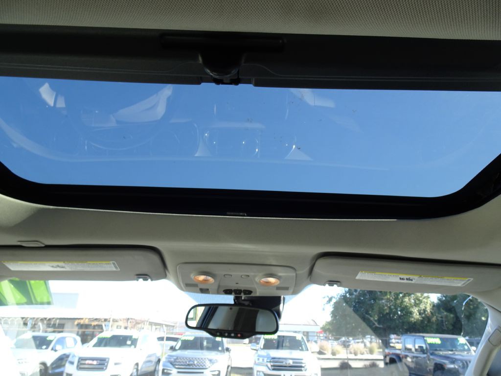 2017 Buick Enclave Image 23